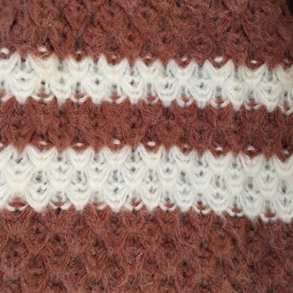 MOON RIVER Distressed Oversized Striped Sweater Size M - Picture 5 of 5